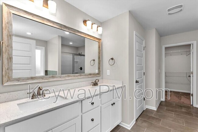 Building Photo - 5995 Big Pond Trl