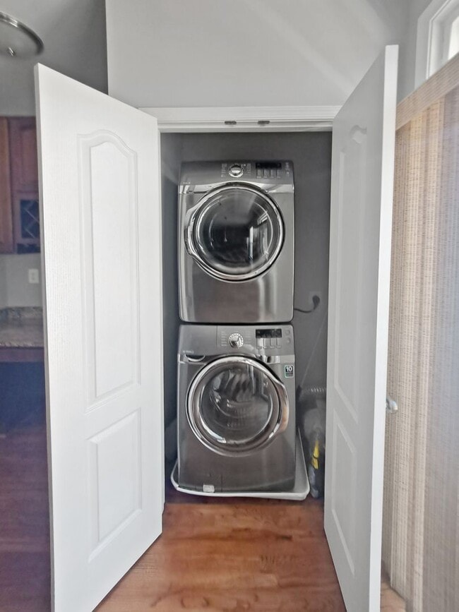 Building Photo - 1701 Walcott Ln