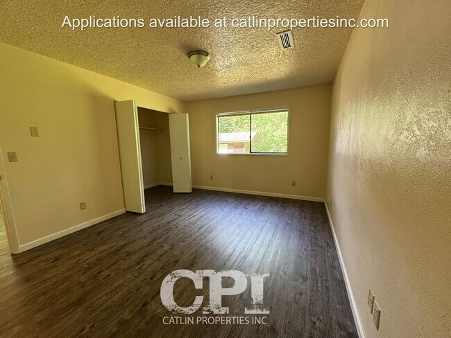 Building Photo - 671 Ragland Rd