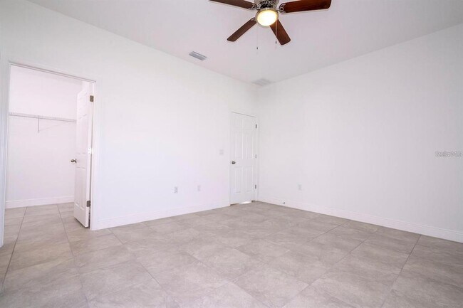 Building Photo - 16919 SW 37th Terrace Rd