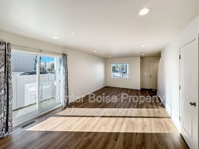 Building Photo - 2312 N 35th St