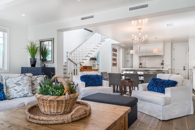 Building Photo - California Coastal Awaits: Luxurious Custom 3-Bedroom Home with Marble Touches on Balboa Island