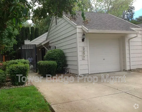 Building Photo - 2277 Sandcastle Way