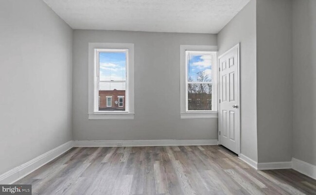 Building Photo - 1314 N Mount St