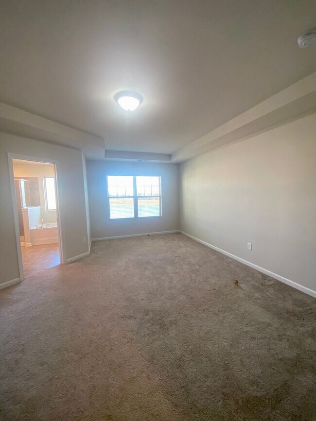 Building Photo - 3BR/2.5BA TOWNHOME IN INDIAN LAND SC