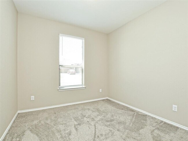 Building Photo - 16510 Brogan Ln