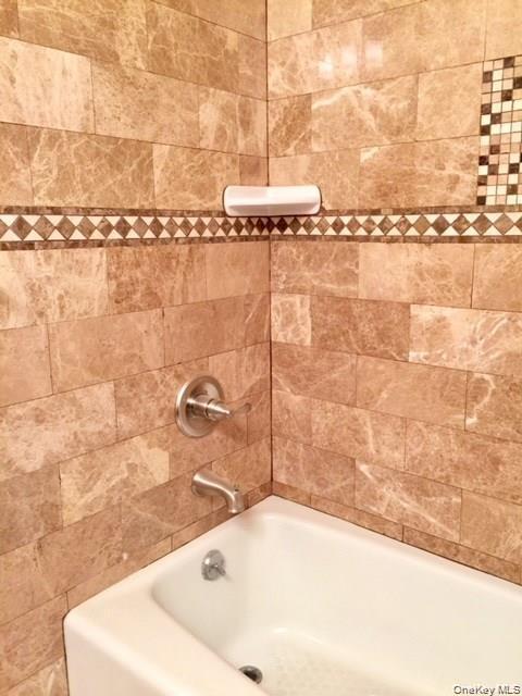 Building Photo - 30 Greenridge Ave