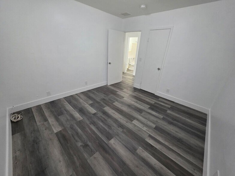 Building Photo - 1021 Henrietta Ave