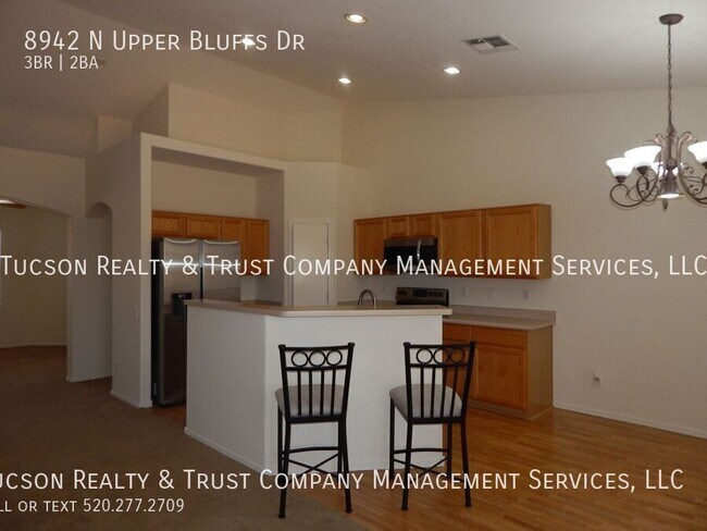Building Photo - 8942 N Upper Bluffs Dr