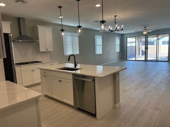 Building Photo - For Lease Now-$2,700 Built in 2023 beautif...