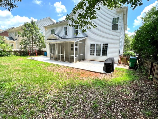 Building Photo - 8022 Lansford Rd