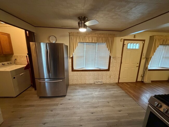 Building Photo - 23 W 143rd St