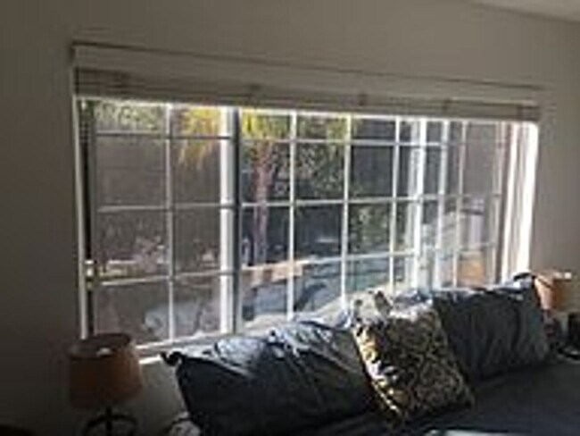 Building Photo - 1036 Pan Ct