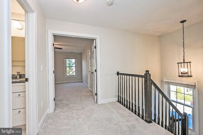 Building Photo - 12700 Dogwood Hills Ln