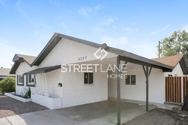 Building Photo - Spacious 4 bedroom home with a POOL in Pho...