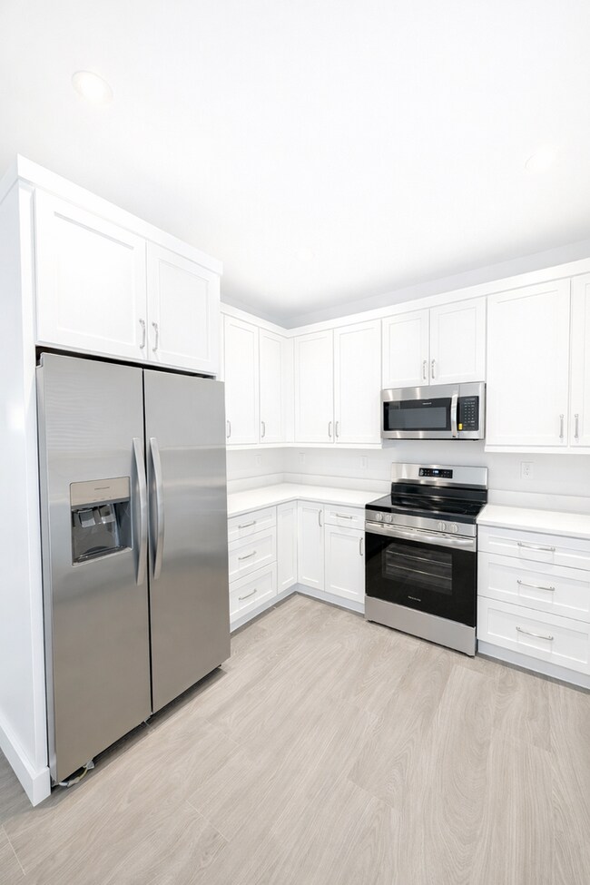 Building Photo - New Construction - North Asheville - Rental