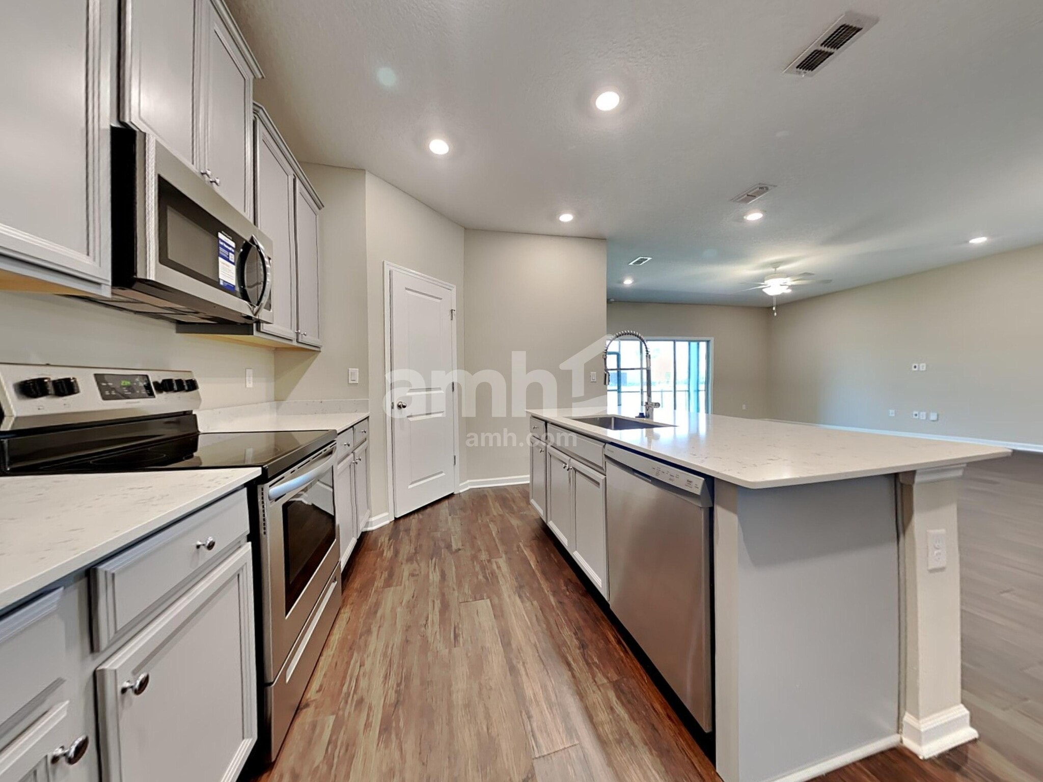 Building Photo - 172 Hemlock Point