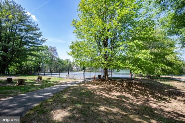 Building Photo - 1554 Forest Villa Ln