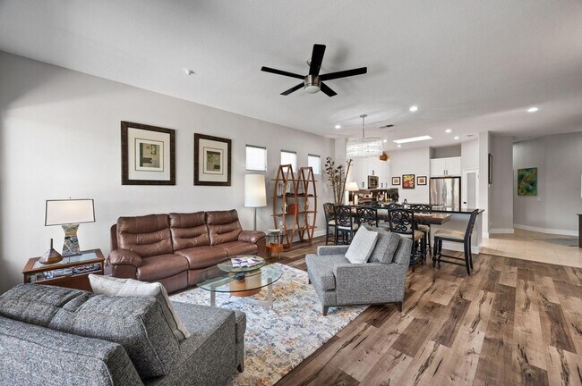 Building Photo - 105 N Kavenish Dr