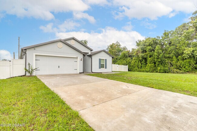 Building Photo - 1009 Rosetta Dr