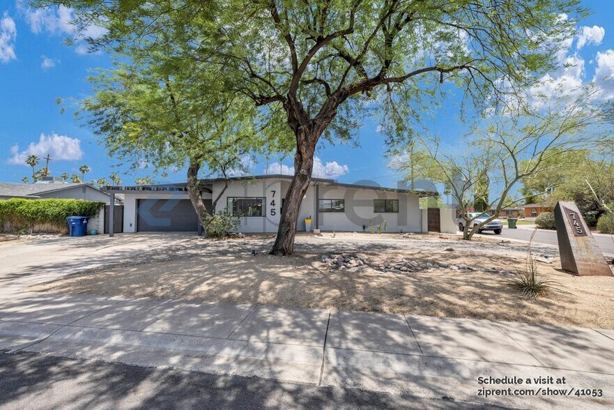 Building Photo - 745 E Loyola Dr