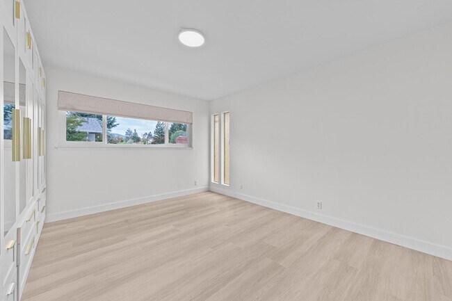 Building Photo - 22434 Salem Ave