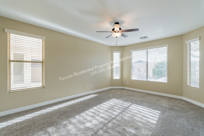 Building Photo - 799 West Camino Tunera