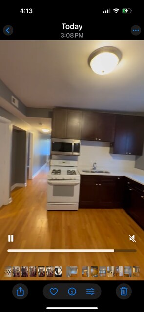 Building Photo - 647 N Hamlin Ave