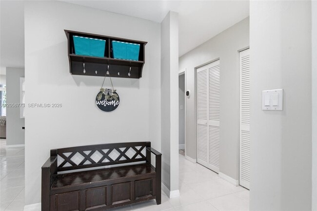 Building Photo - 15845 SW 87th Ave