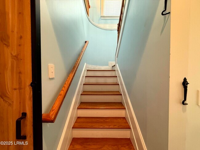 Building Photo - 54 Battery Crk Clb Dr