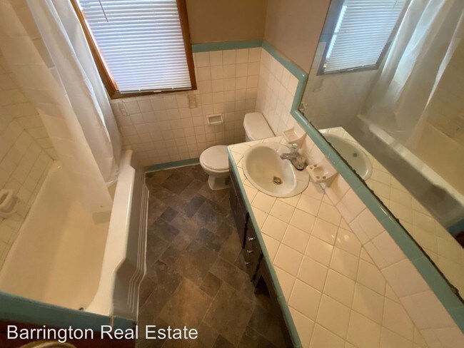 Building Photo - 4 br, 2 bath House - 104 Henley Street