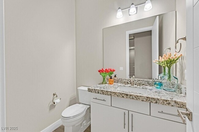 Building Photo - 65 Garibaldi Wy