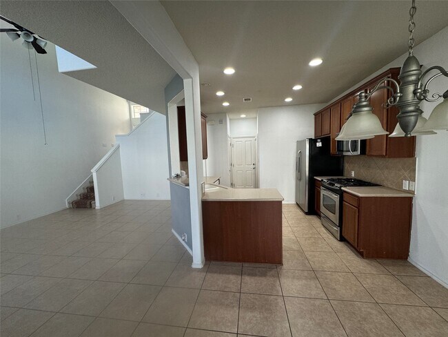 Building Photo - 13600 Breton Ridge St