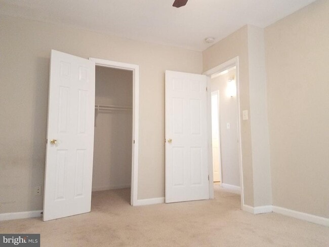 Building Photo - 2500 Markham Ln