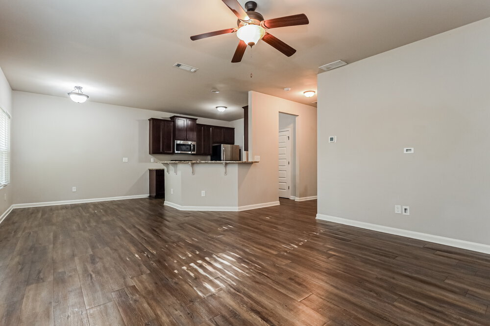 Building Photo - 1845 Simmons Ln