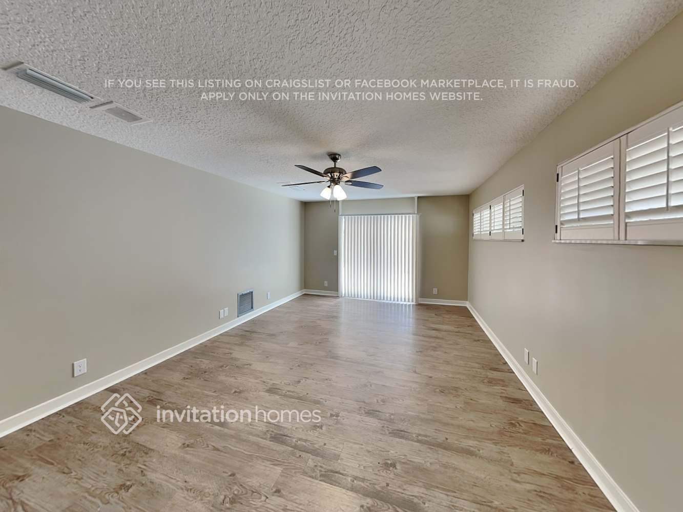 Building Photo - 8652 Villa San Jose Dr E