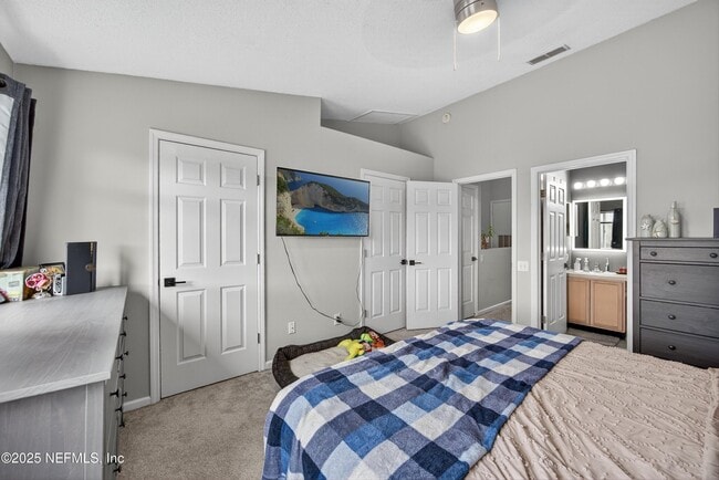 Building Photo - 12311 Kensington Lakes Dr