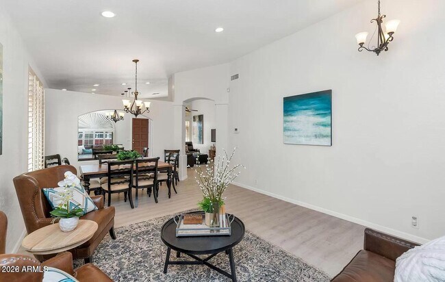 Building Photo - 5183 W Harrison St