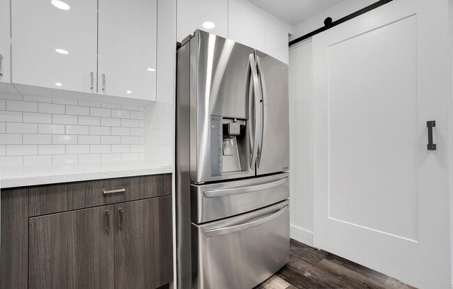 Building Photo - 4143 Palm Bay Cir