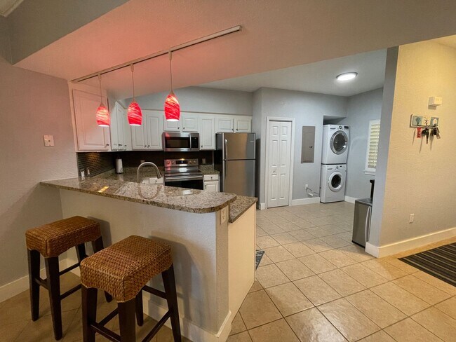 Building Photo - 6504 Bridge Water Way