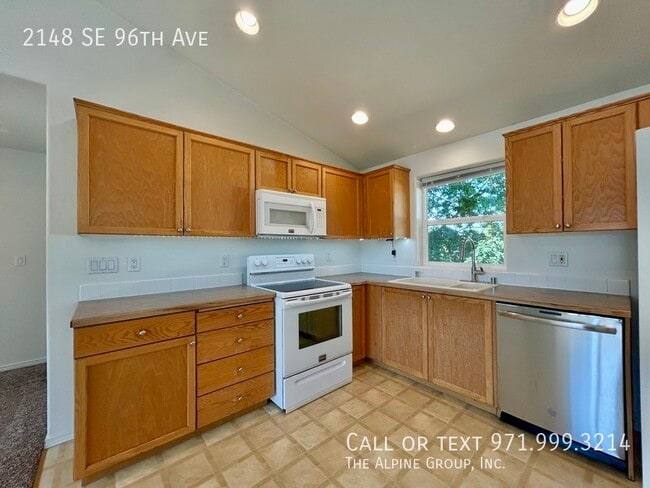 Building Photo - 2148 SE 96th Ave