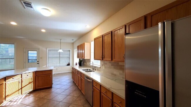 Building Photo - 14043 Fairwood Breeze