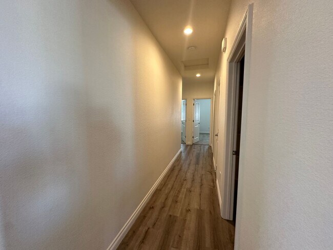 Building Photo - 17854 Davis Mdw Ct