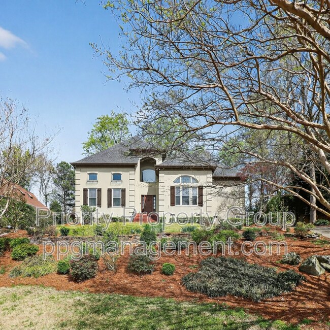 Building Photo - 16205 Riverpointe Dr