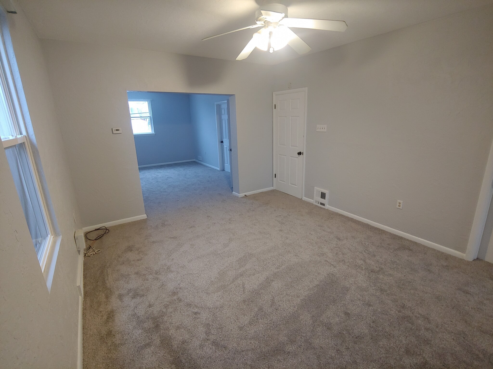 Living/dinning Room - 1467 Dormont Ave