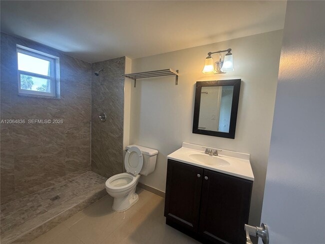 Building Photo - 8383 SW 137th Ave