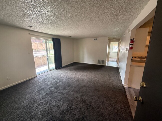 Building Photo - Ridgestone