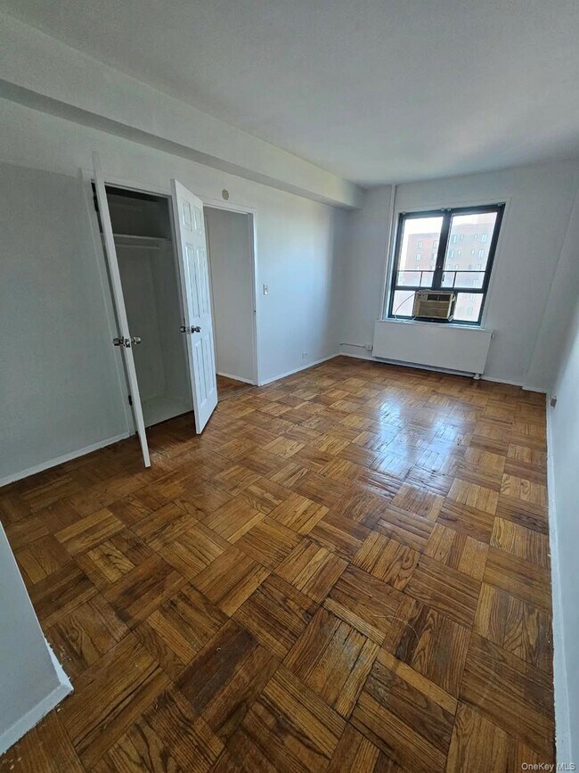 Building Photo - 1507 Metropolitan Ave