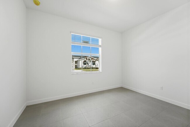 Building Photo - 3735 Harborside Ave