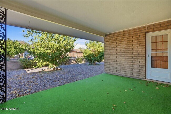 Building Photo - 6408 E Butte St